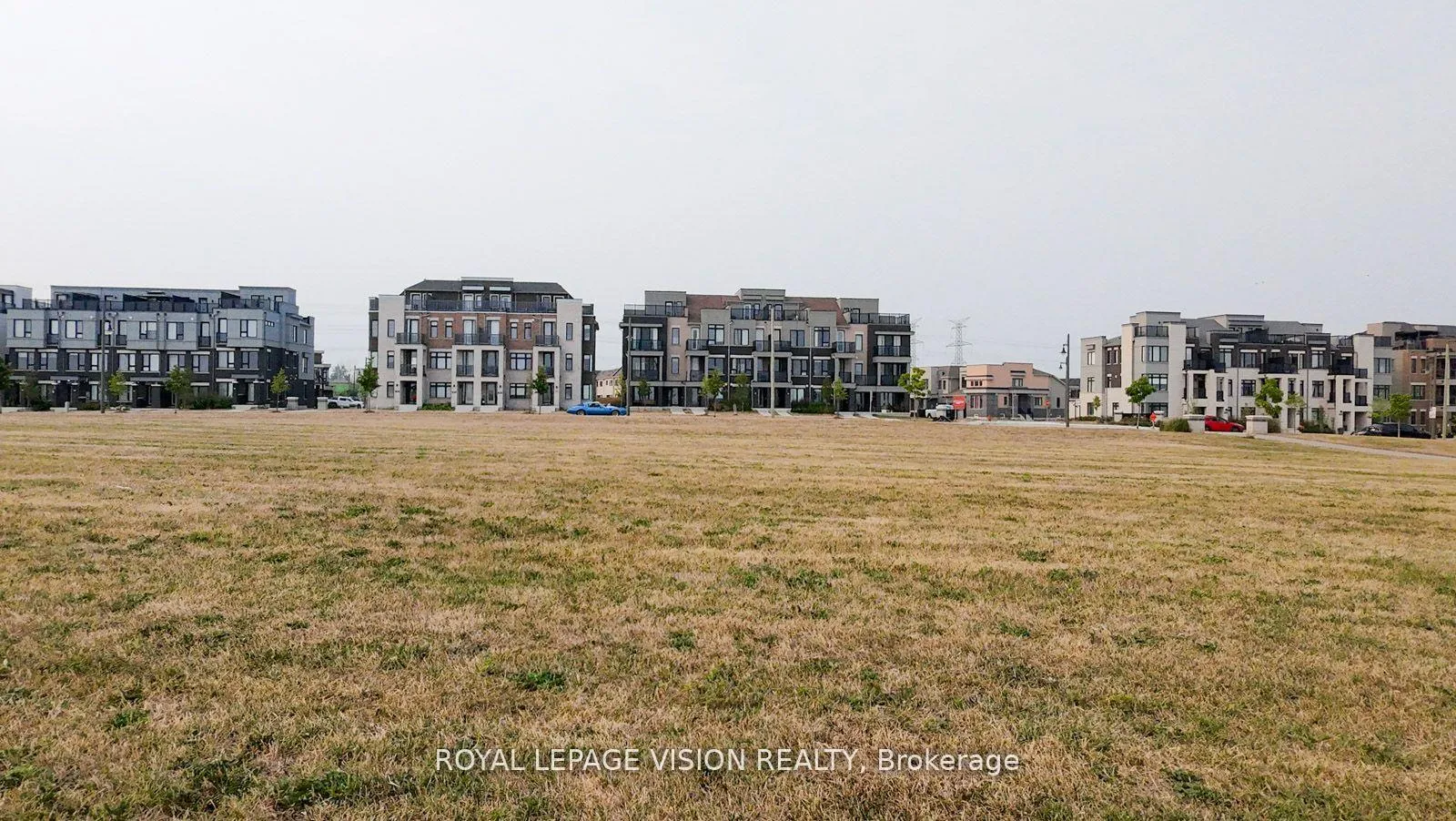 Photo 32 of 74 Caspian Square, Clarington, Bowmanville — HOMEH