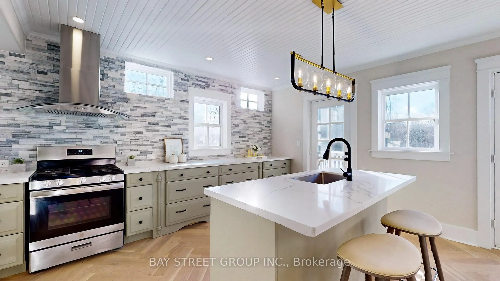Photo 11 of 236 Main Street, Markham, Unionville — HOMEH