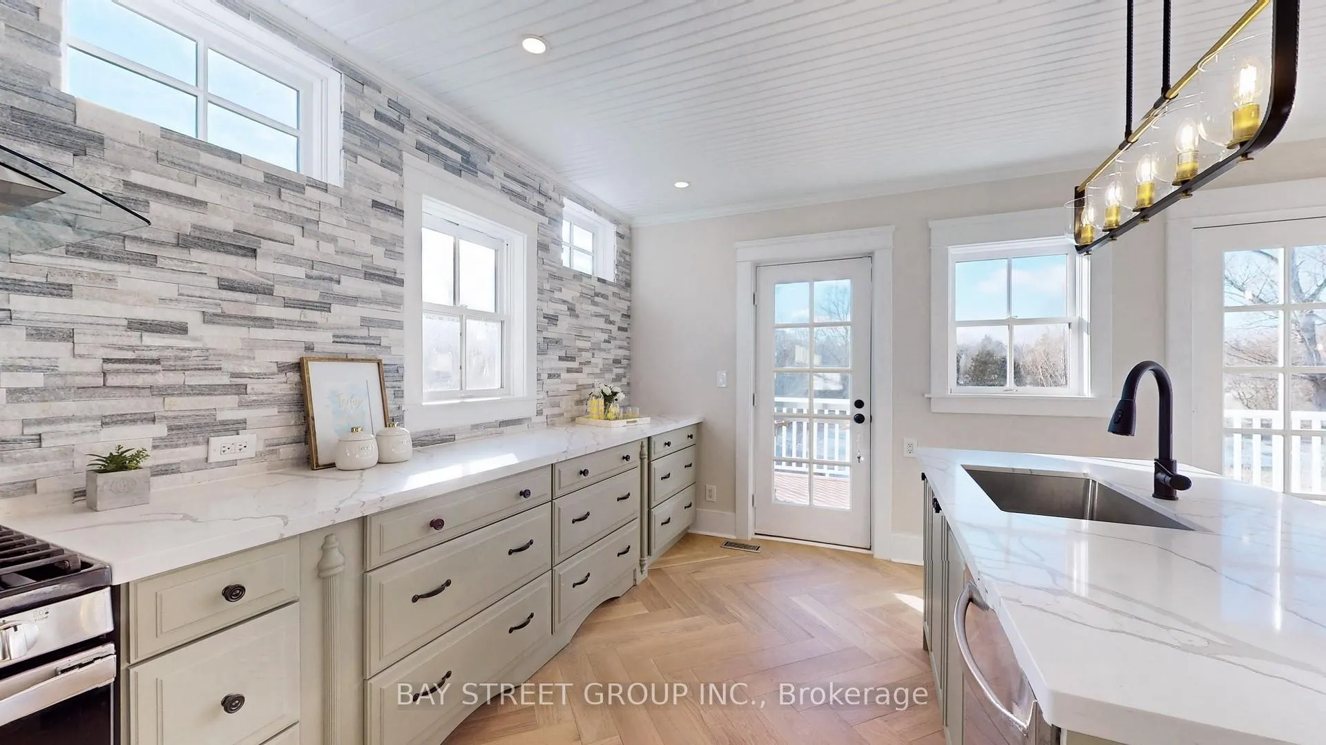 Photo 14 of 236 Main Street, Markham, Unionville — HOMEH