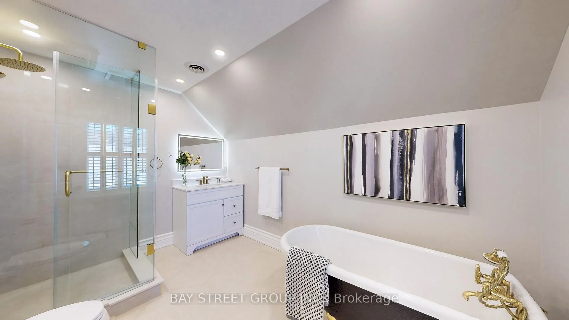 Photo 37 of 236 Main Street, Markham, Unionville — HOMEH