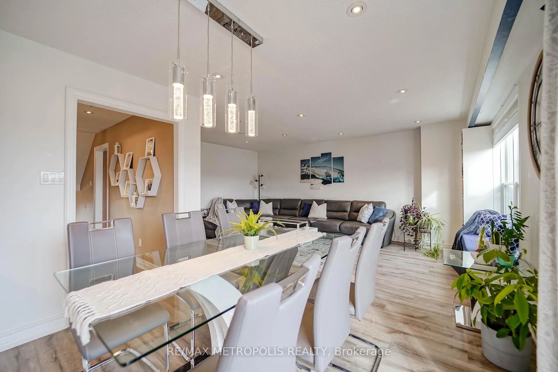 Photo 16 of 1319 Luna Court, Pickering, Bay Ridges — HOMEH