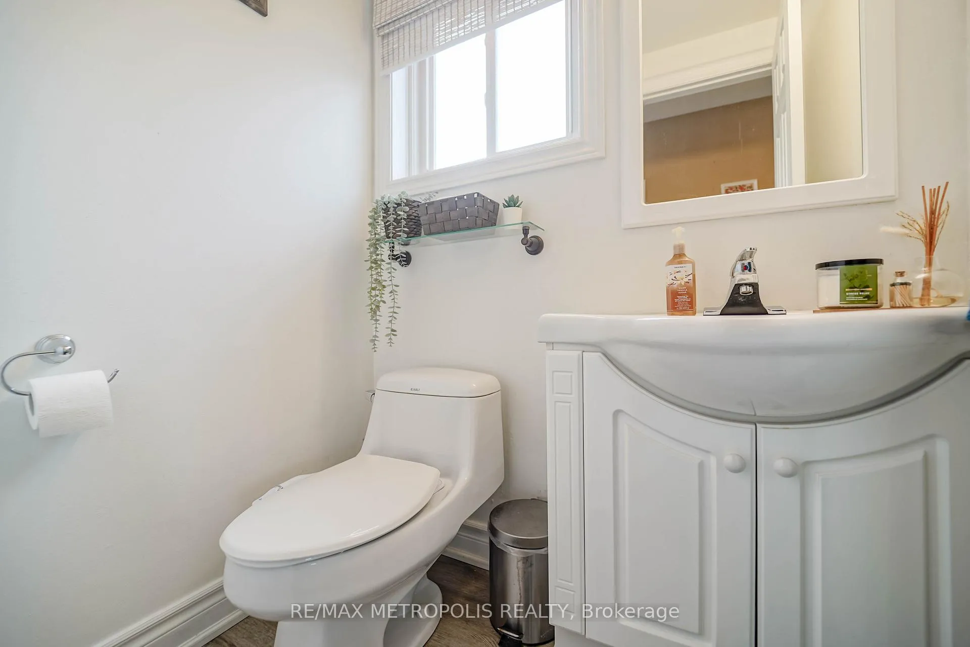 Photo 17 of 1319 Luna Court, Pickering, Bay Ridges — HOMEH
