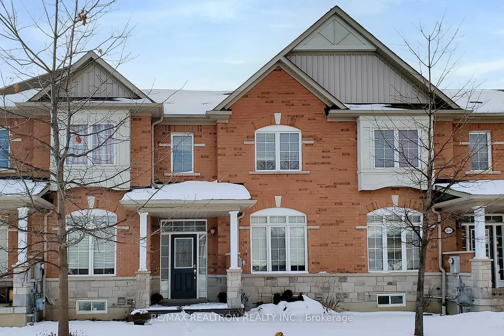 Photo 3 of 2442 Earl Grey Avenue, Pickering, Duffin Heights — HOMEH
