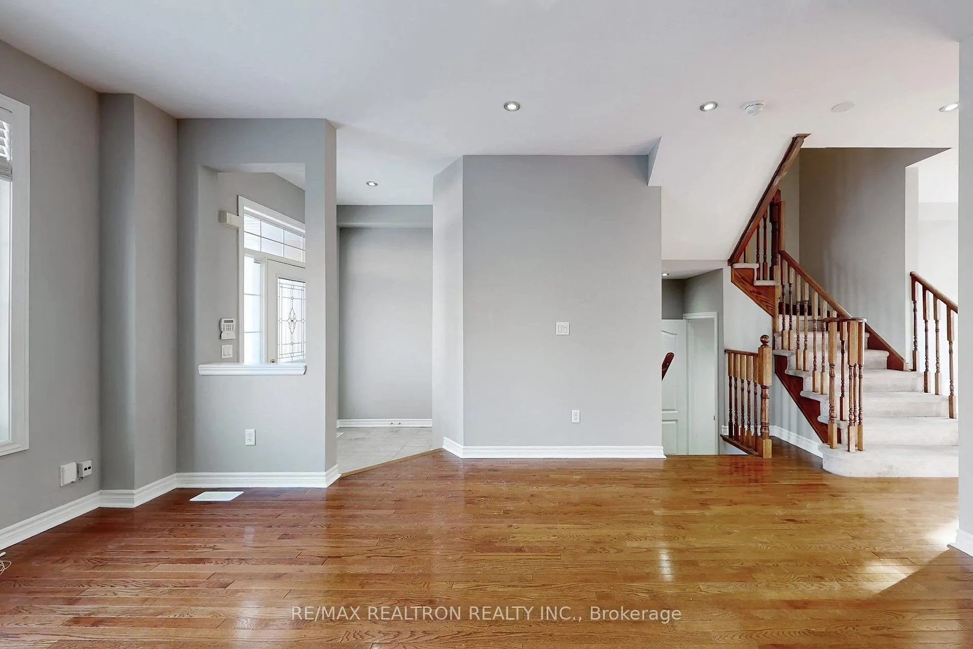 Photo 9 of 2442 Earl Grey Avenue, Pickering, Duffin Heights — HOMEH