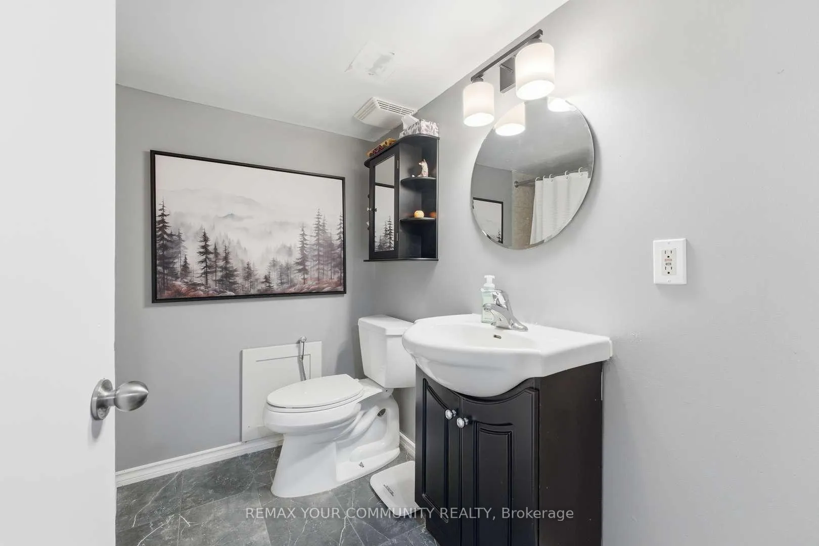 Photo 25 of 41 Eastern Avenue, New Tecumseth, Tottenham — HOMEH