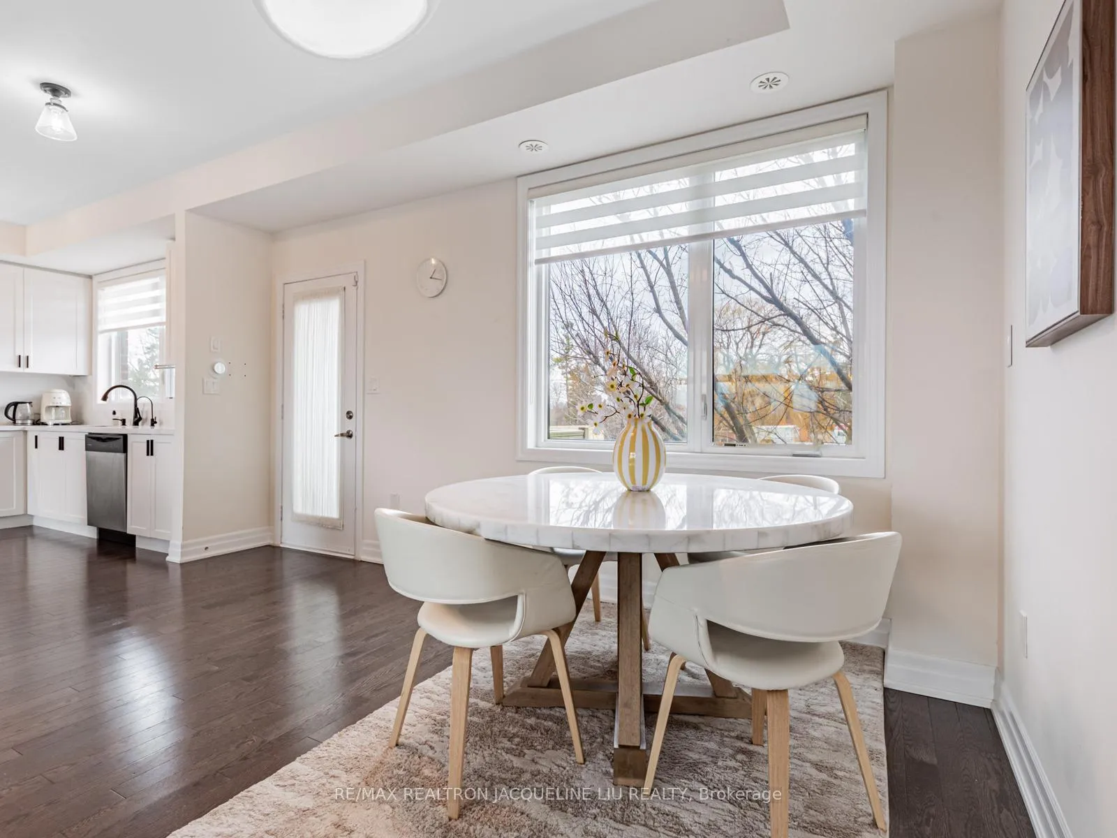 Photo 5 of 28 Juneau Street, Vaughan, East Woodbridge — HOMEH