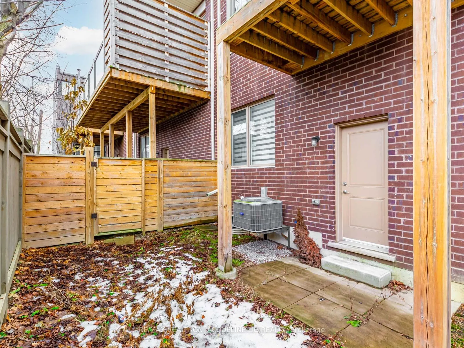 Photo 31 of 28 Juneau Street, Vaughan, East Woodbridge — HOMEH
