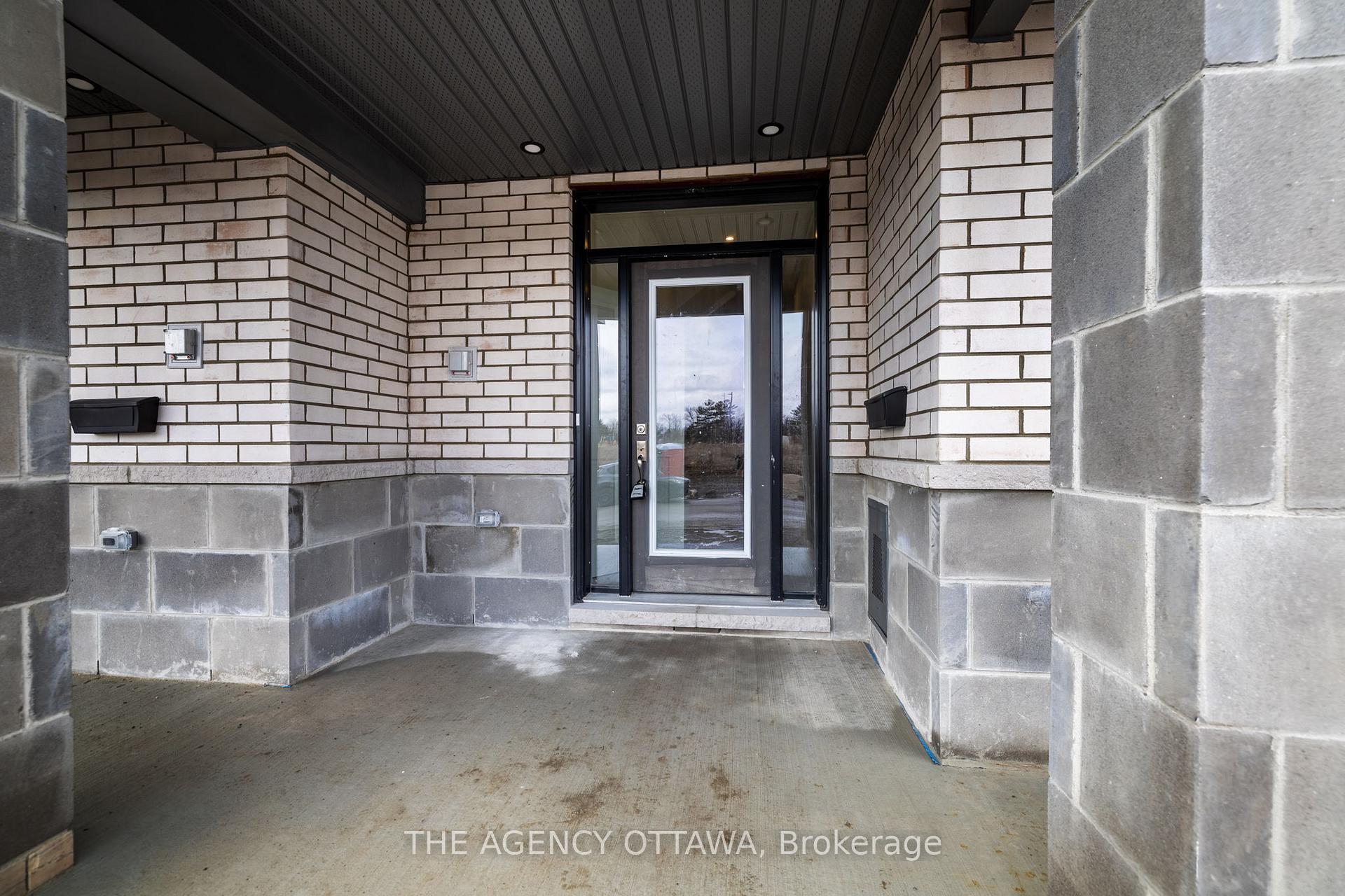 Photo 3 of 140 Sencha Terrace, Ottawa, Barrhaven - Heritage Park — HOMEH