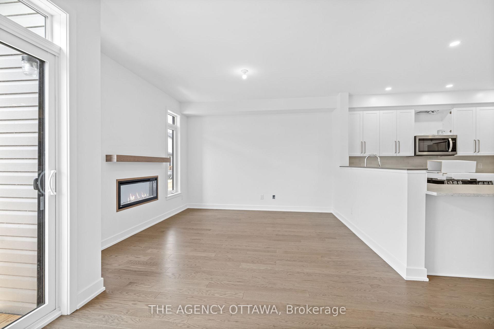 Photo 11 of 140 Sencha Terrace, Ottawa, Barrhaven - Heritage Park — HOMEH