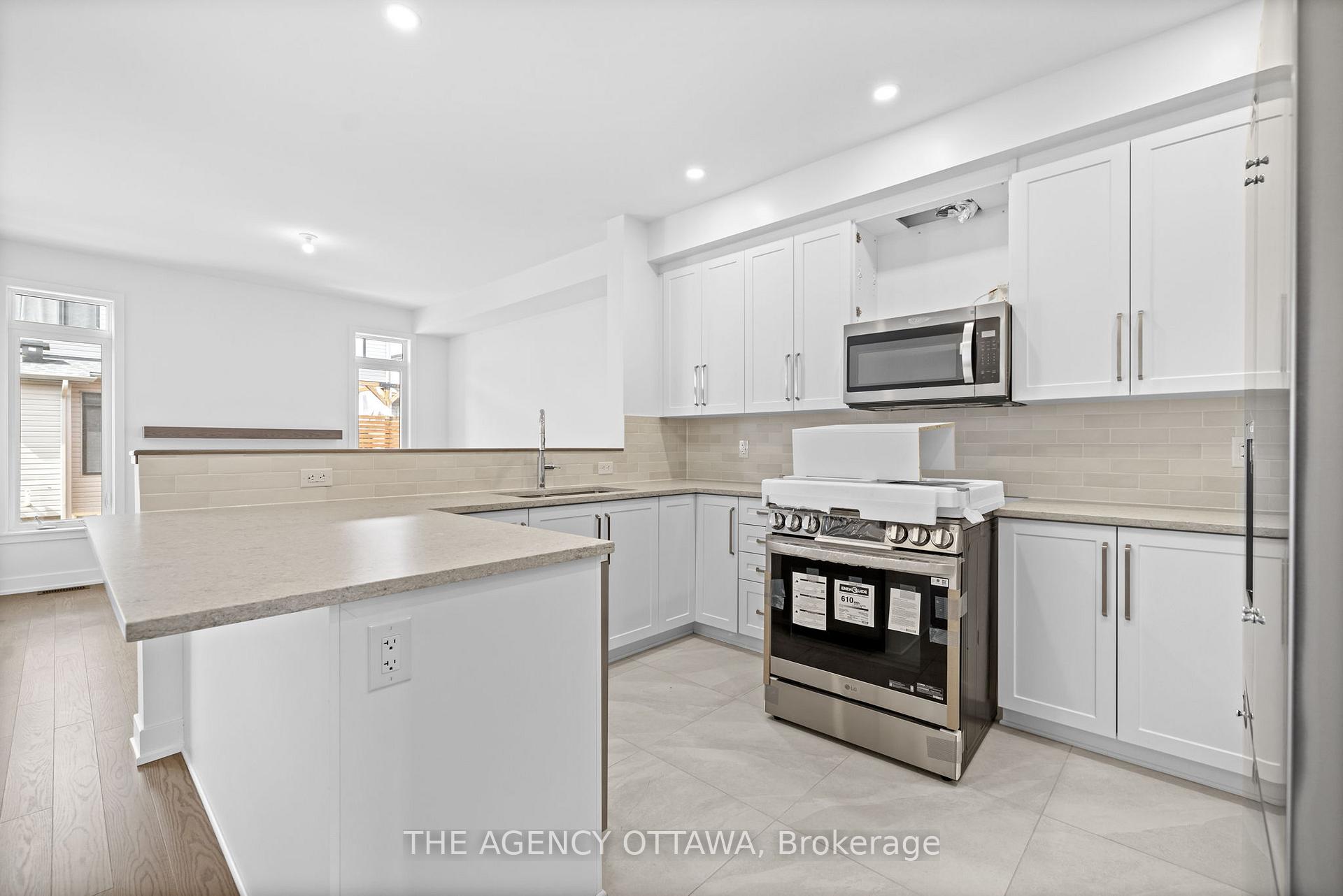 Photo 17 of 140 Sencha Terrace, Ottawa, Barrhaven - Heritage Park — HOMEH