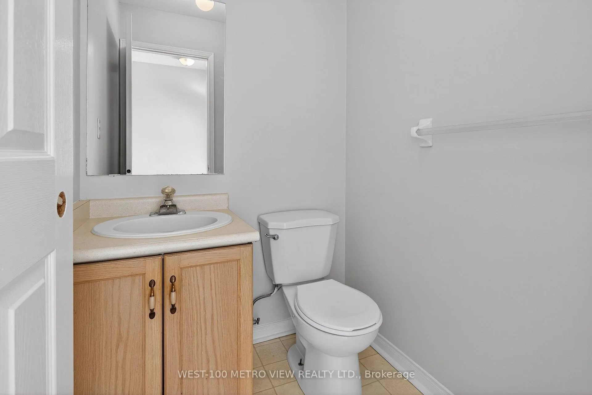Photo 12 of 71 Roseheath Drive, Vaughan, Maple — HOMEH
