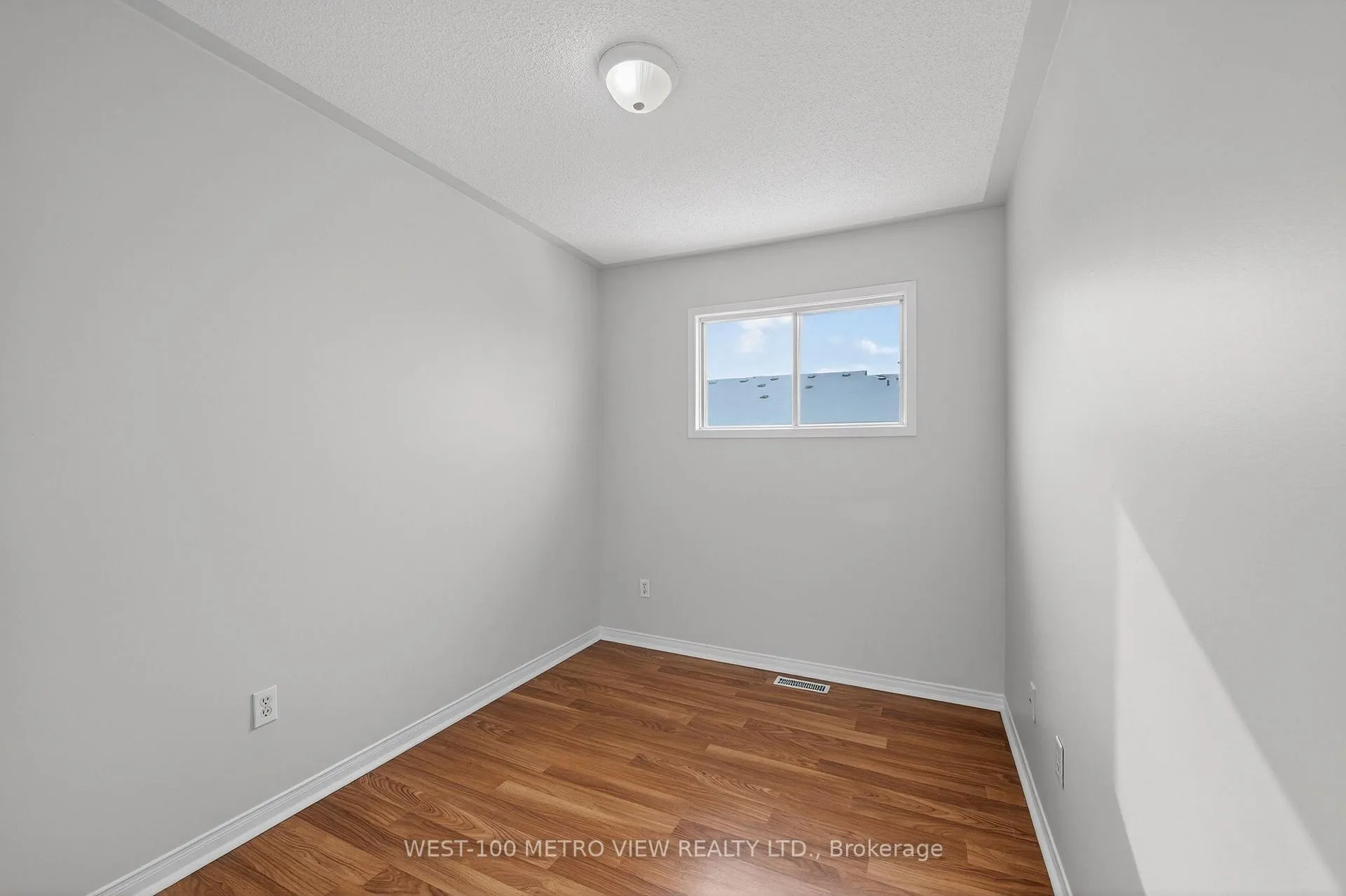 Photo 14 of 71 Roseheath Drive, Vaughan, Maple — HOMEH