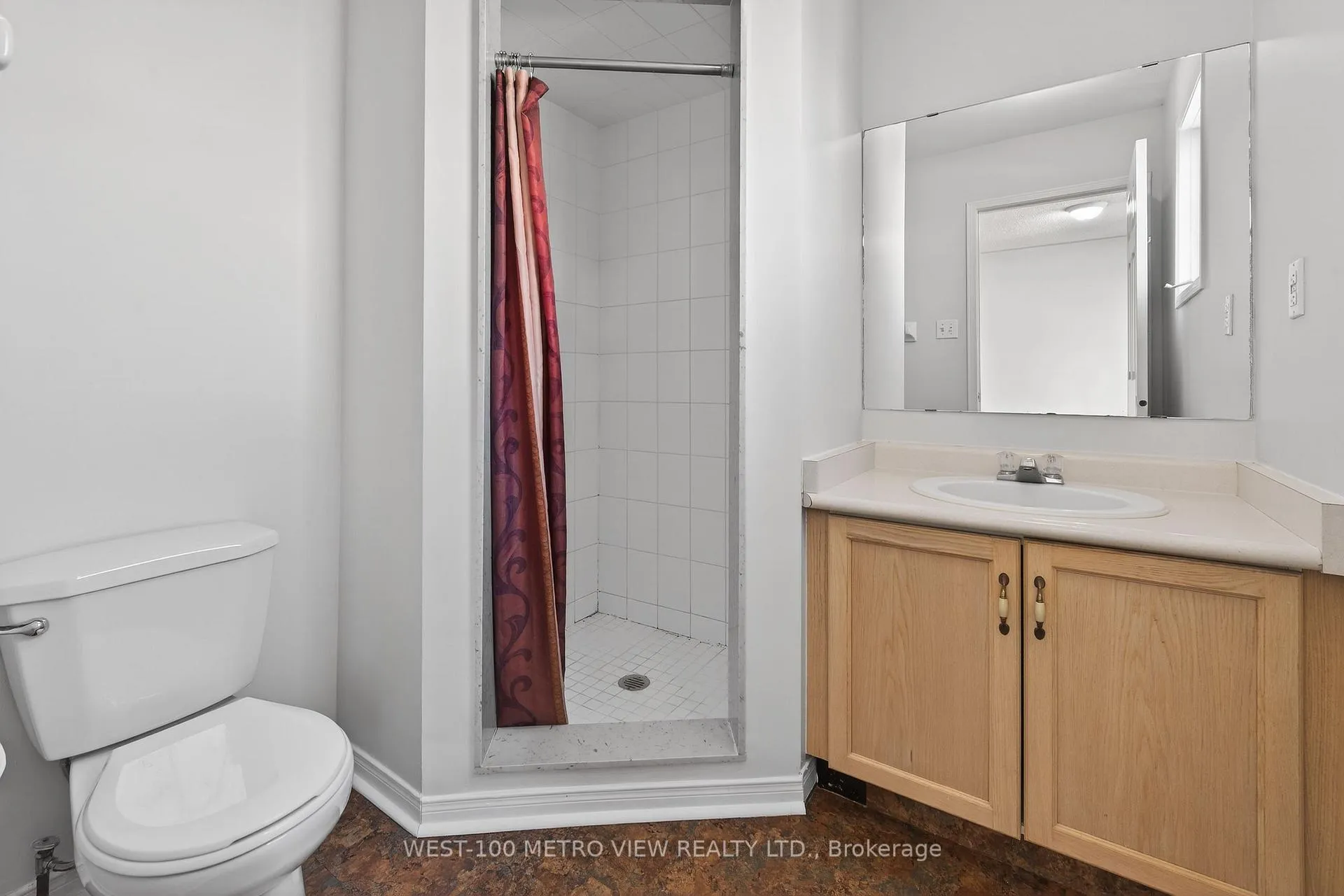 Photo 19 of 71 Roseheath Drive, Vaughan, Maple — HOMEH