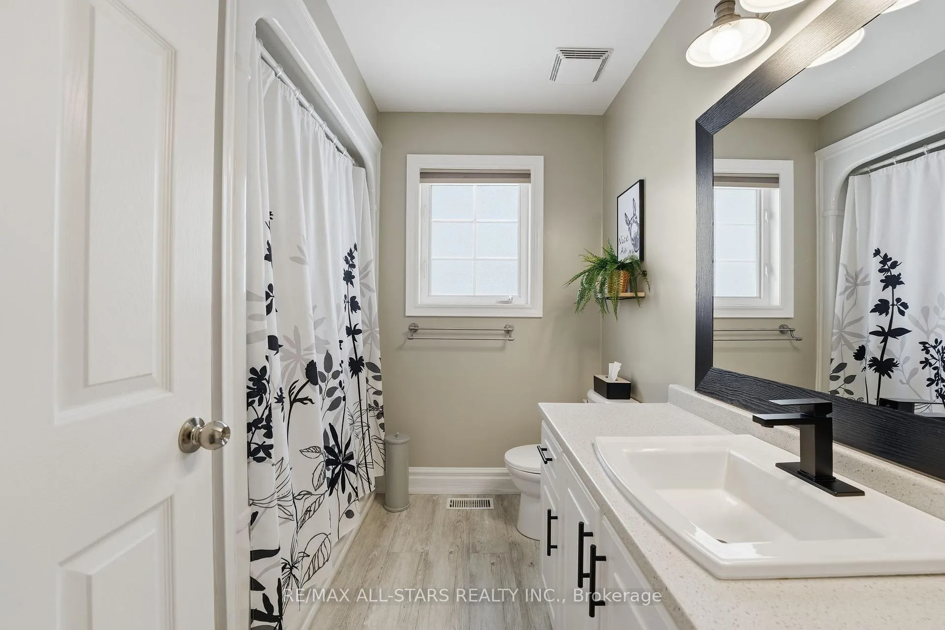 Photo 22 of 167 Silas Boulevard, Georgina, Keswick North — HOMEH