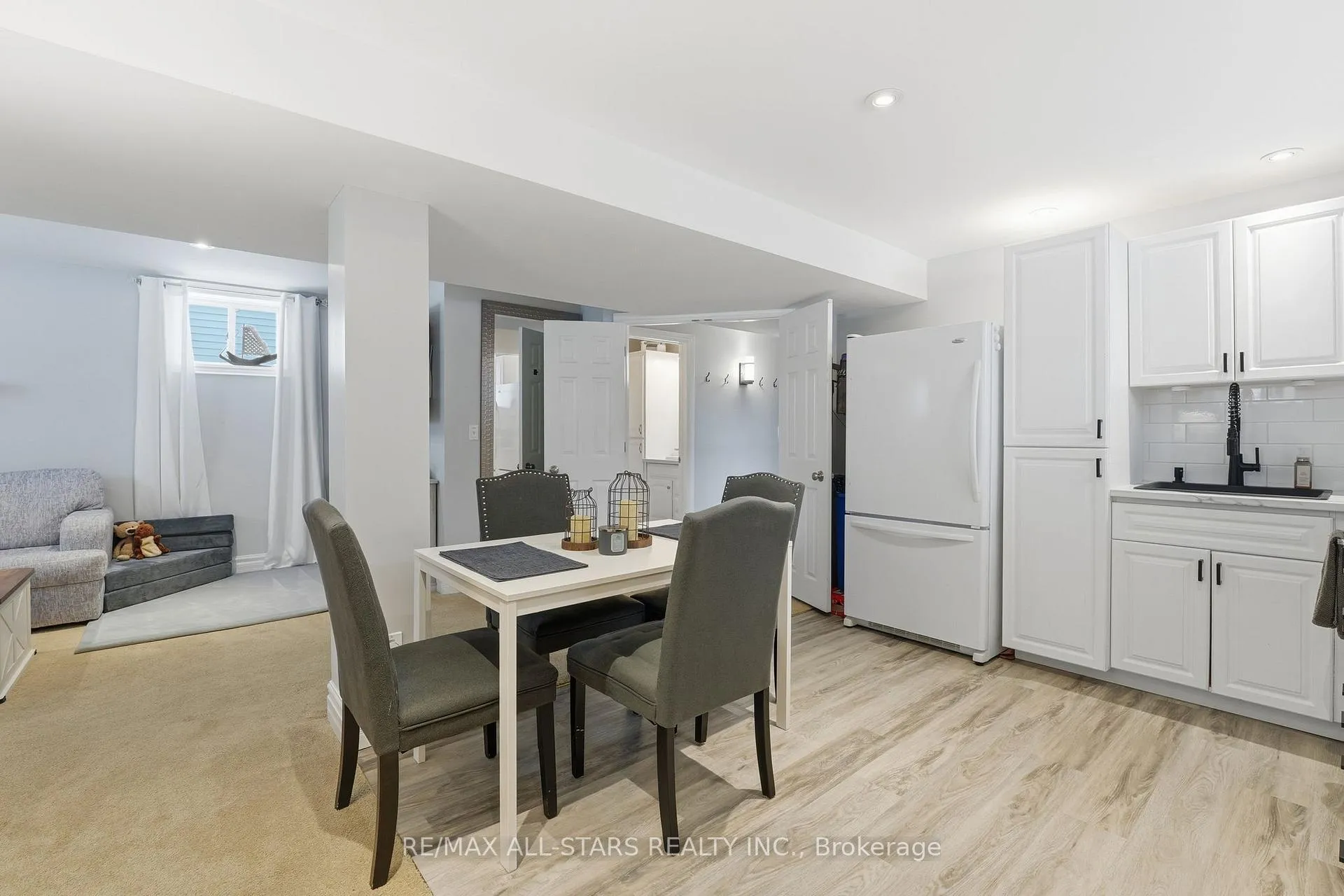 Photo 24 of 167 Silas Boulevard, Georgina, Keswick North — HOMEH