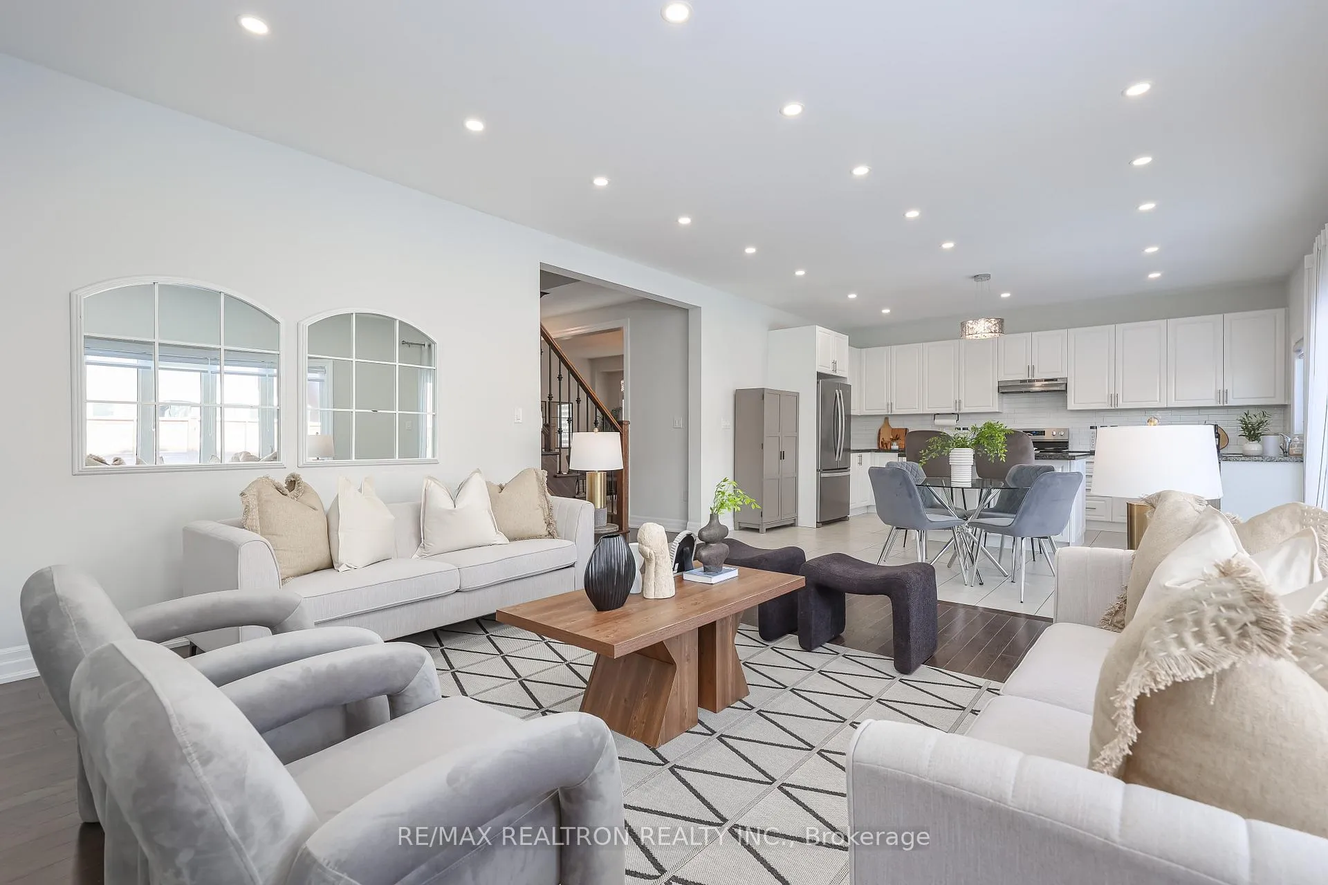 Photo 3 of 1024 Wickham Road, Innisfil, Rural Innisfil — HOMEH