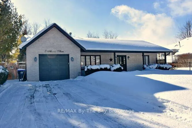 Photo 1 of 8 Azores Place, Wasaga Beach — HOMEH