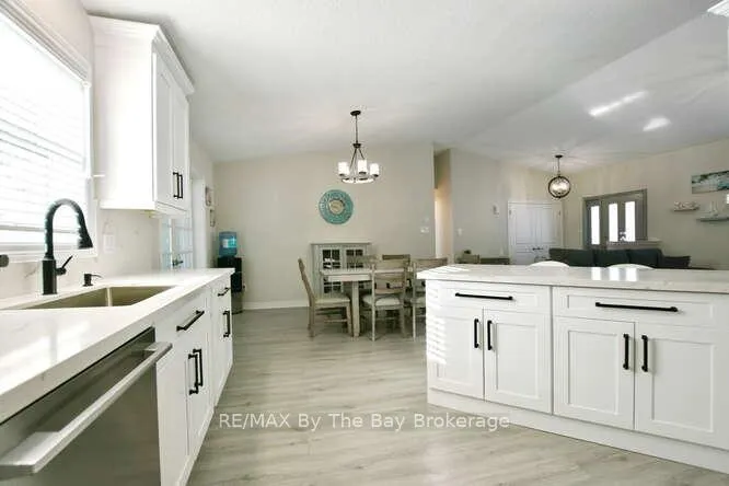 Photo 26 of 8 Azores Place, Wasaga Beach — HOMEH