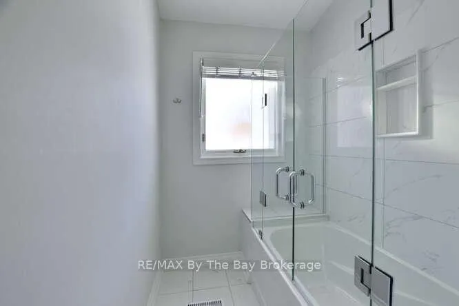Photo 32 of 8 Azores Place, Wasaga Beach — HOMEH