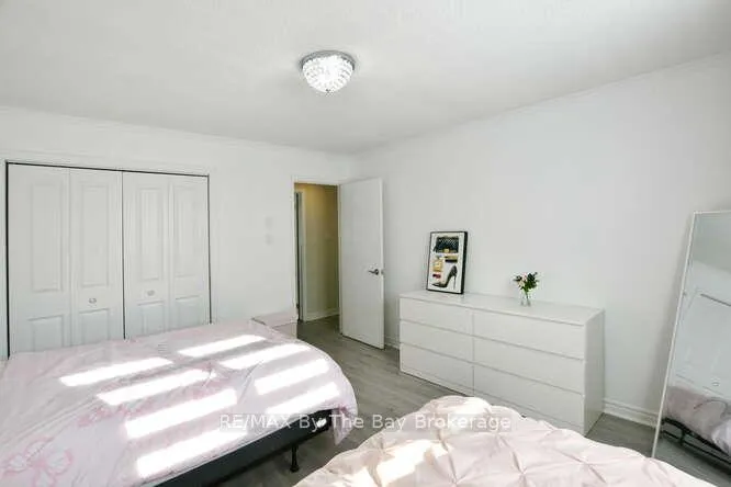 Photo 35 of 8 Azores Place, Wasaga Beach — HOMEH