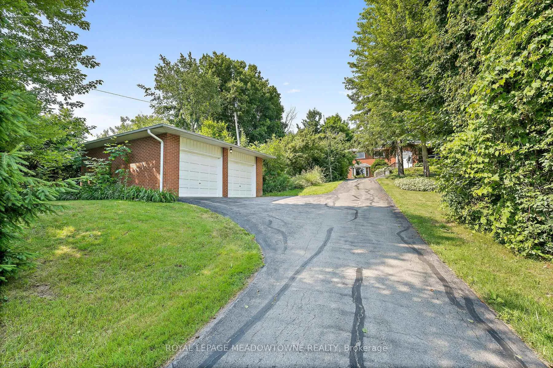 Photo 3 of 12506 Eighth Line, Halton Hills, Rural Halton Hills — HOMEH