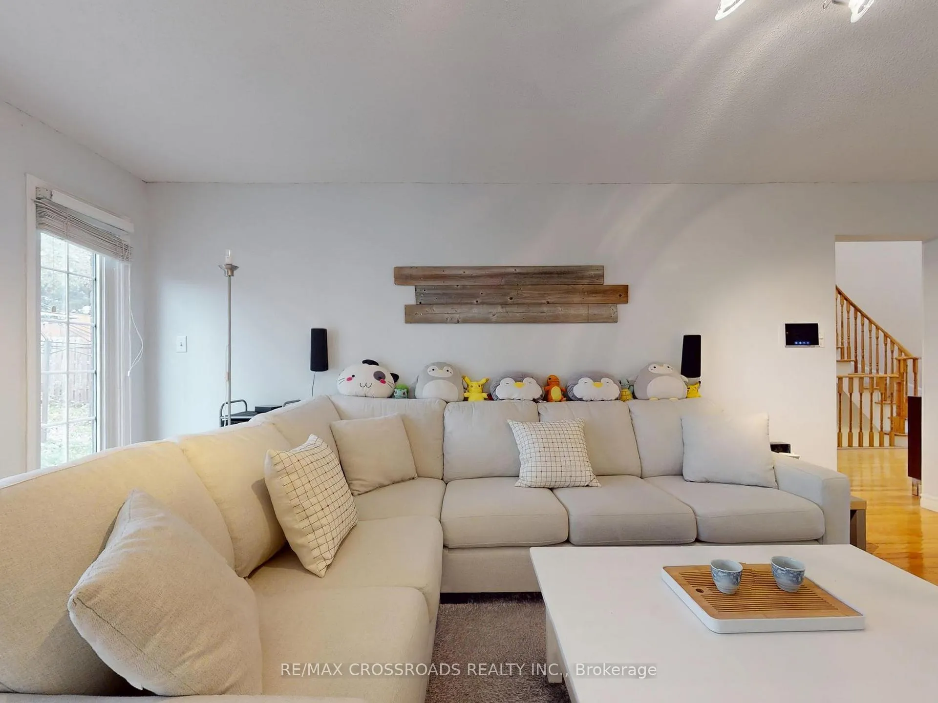 Photo 6 of 500 Lightfoot Place, Pickering, Woodlands — HOMEH