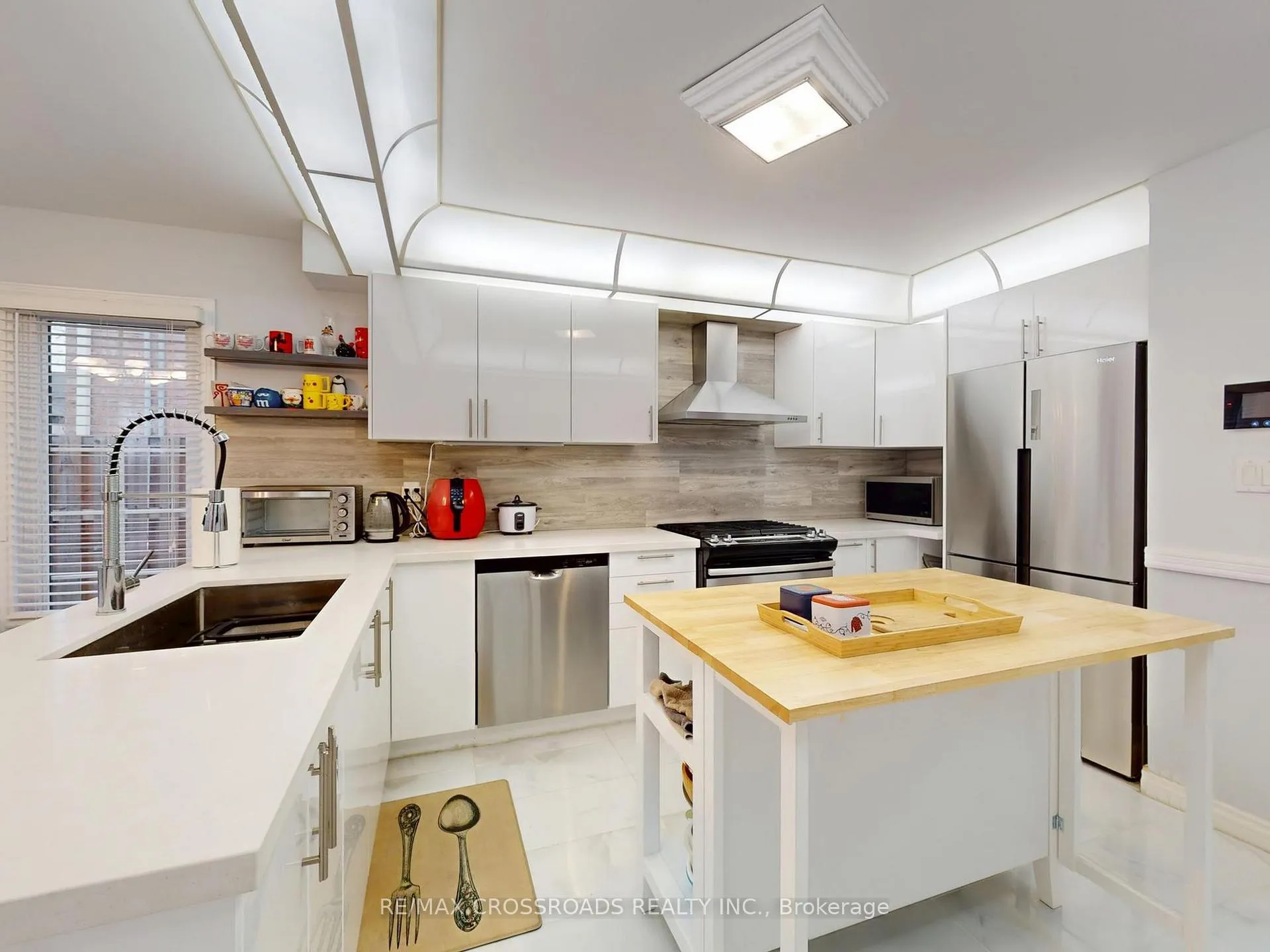 Photo 14 of 500 Lightfoot Place, Pickering, Woodlands — HOMEH