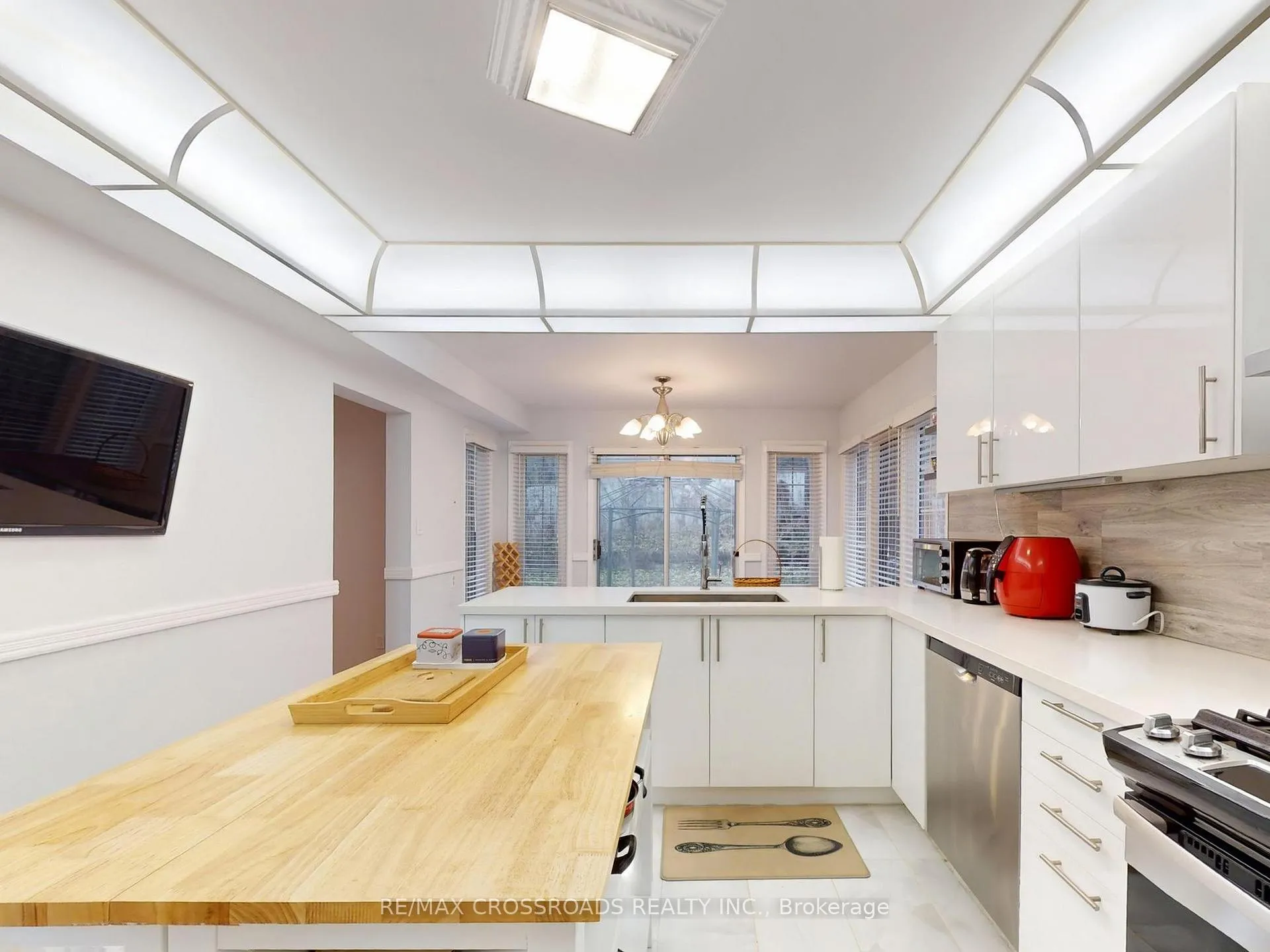 Photo 15 of 500 Lightfoot Place, Pickering, Woodlands — HOMEH