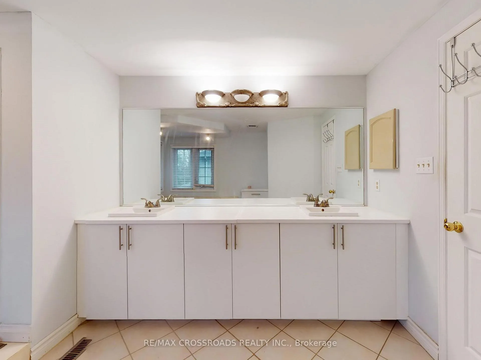 Photo 27 of 500 Lightfoot Place, Pickering, Woodlands — HOMEH