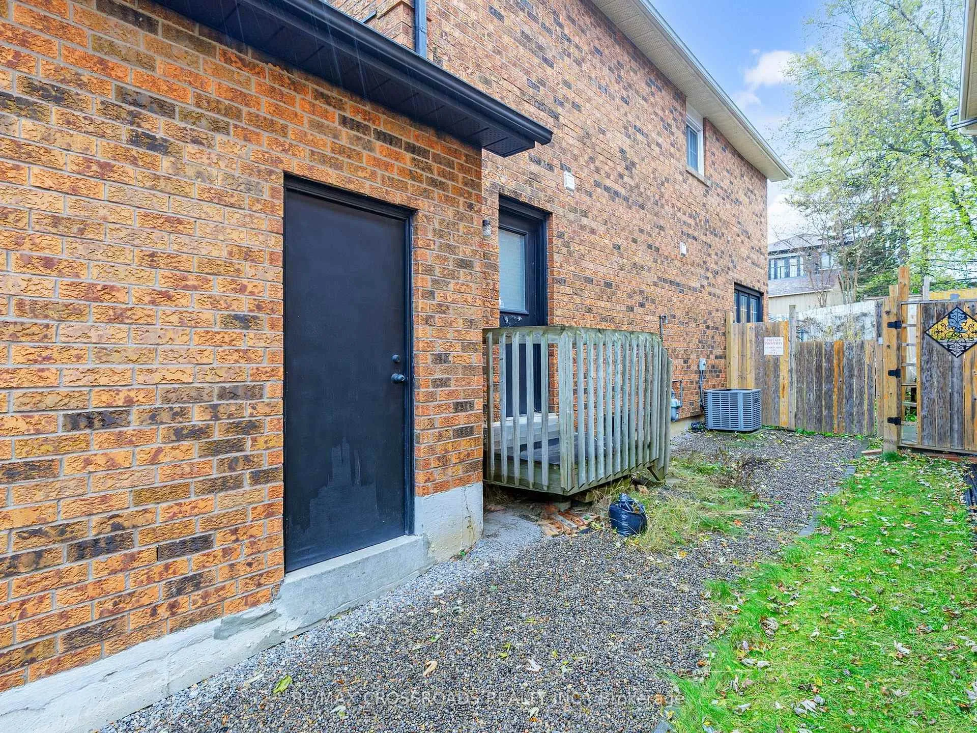 Photo 40 of 500 Lightfoot Place, Pickering, Woodlands — HOMEH