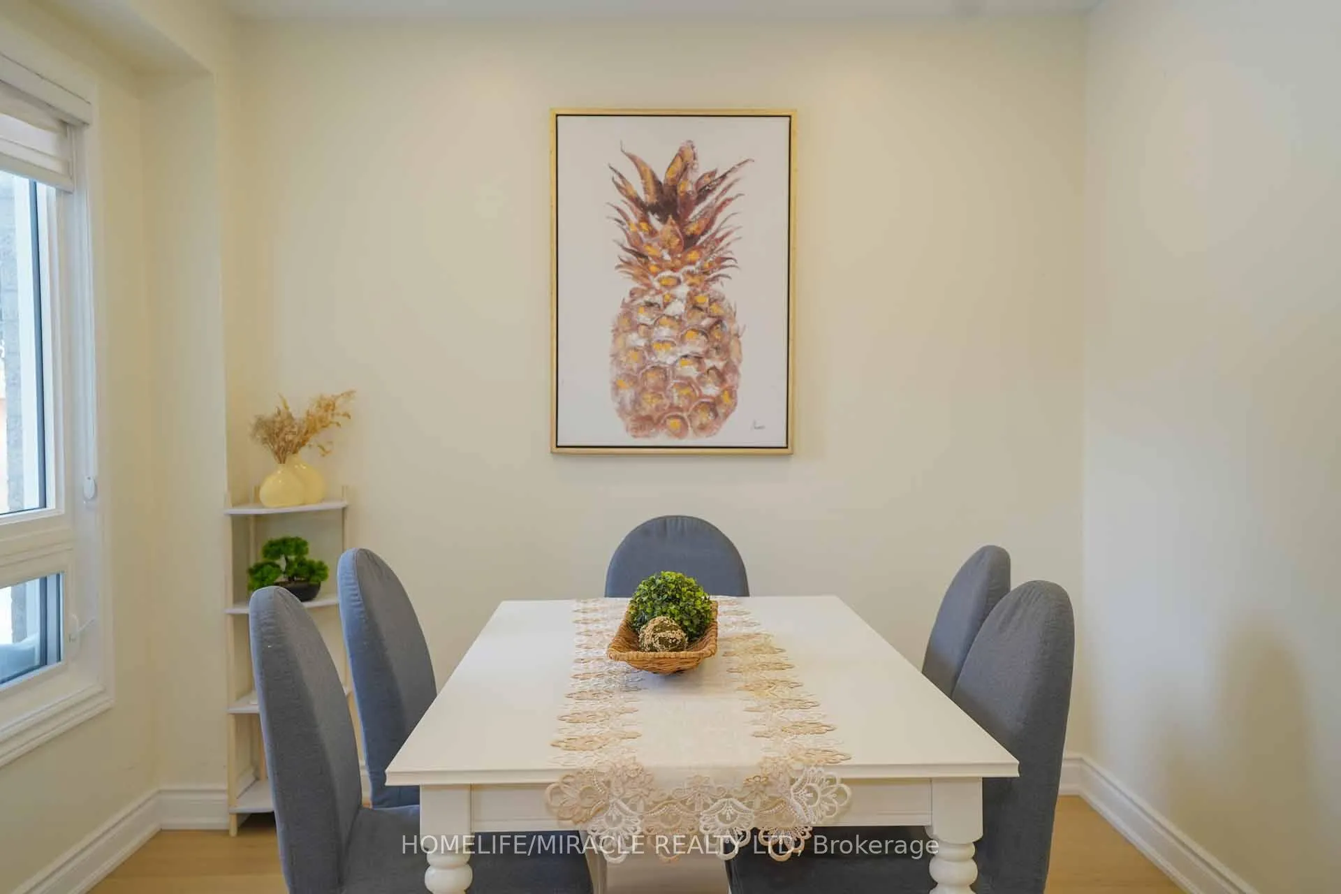 Photo 12 of 40 Gardenia Way, Caledon, Rural Caledon — HOMEH