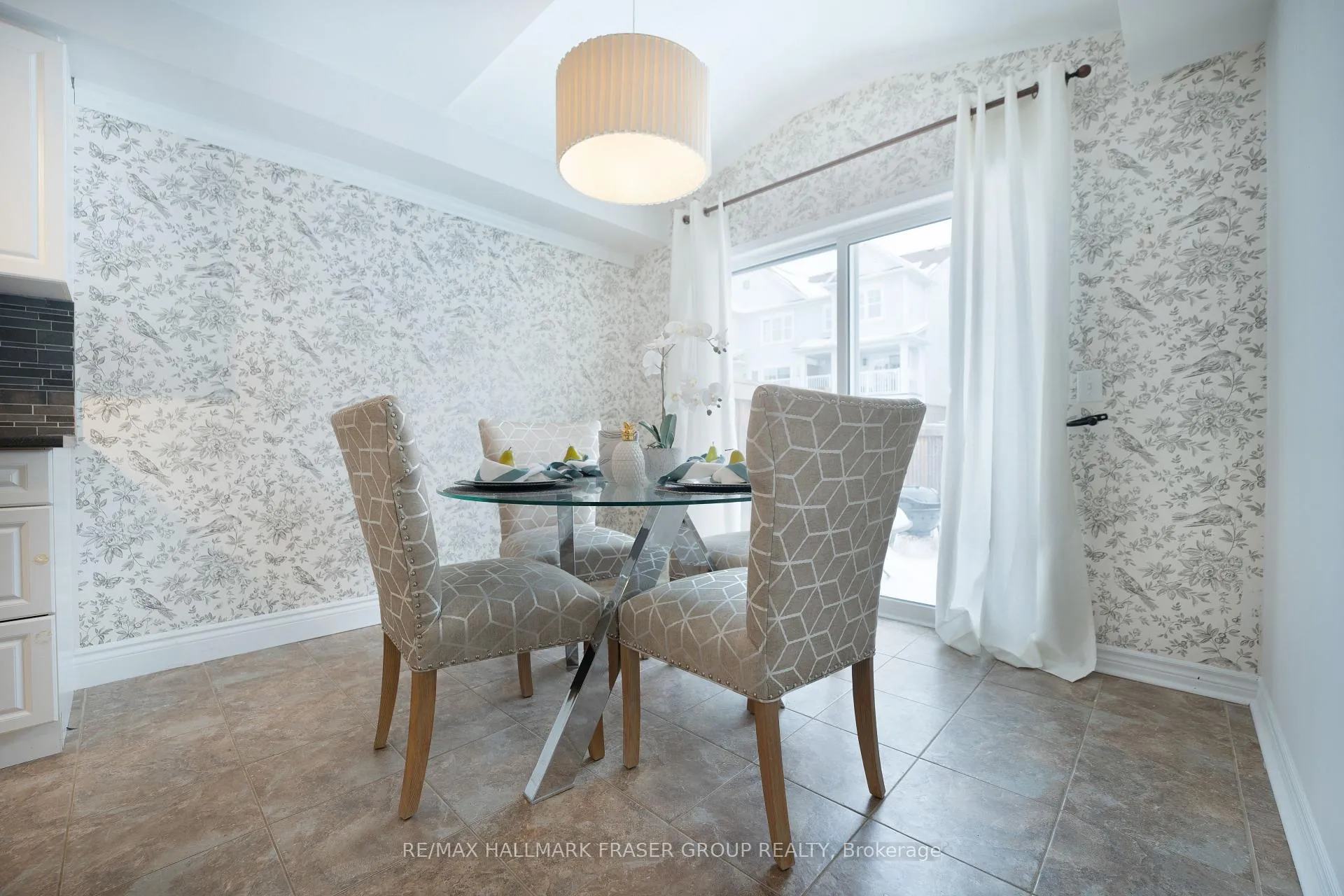 Photo 14 of 41 Stanhope Street, Whitby, Port Whitby — HOMEH