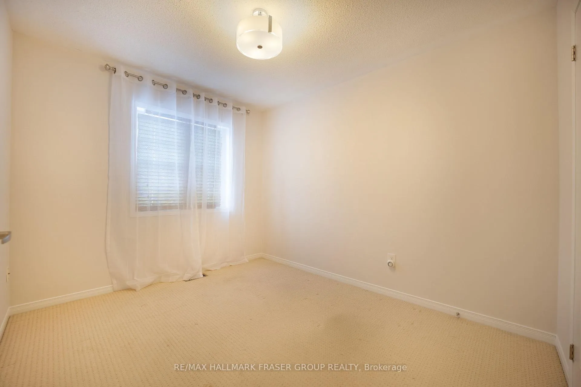 Photo 27 of 41 Stanhope Street, Whitby, Port Whitby — HOMEH
