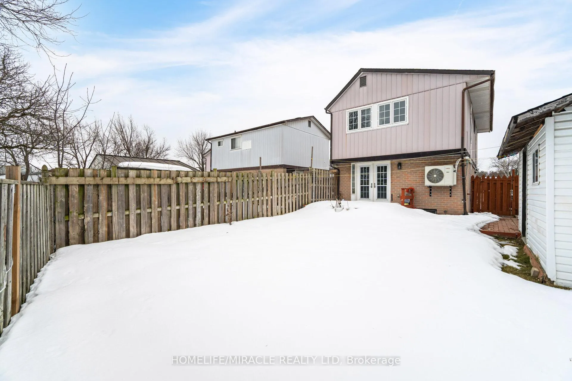 Photo 36 of 12 Huckleberry Square, Brampton, Central Park — HOMEH