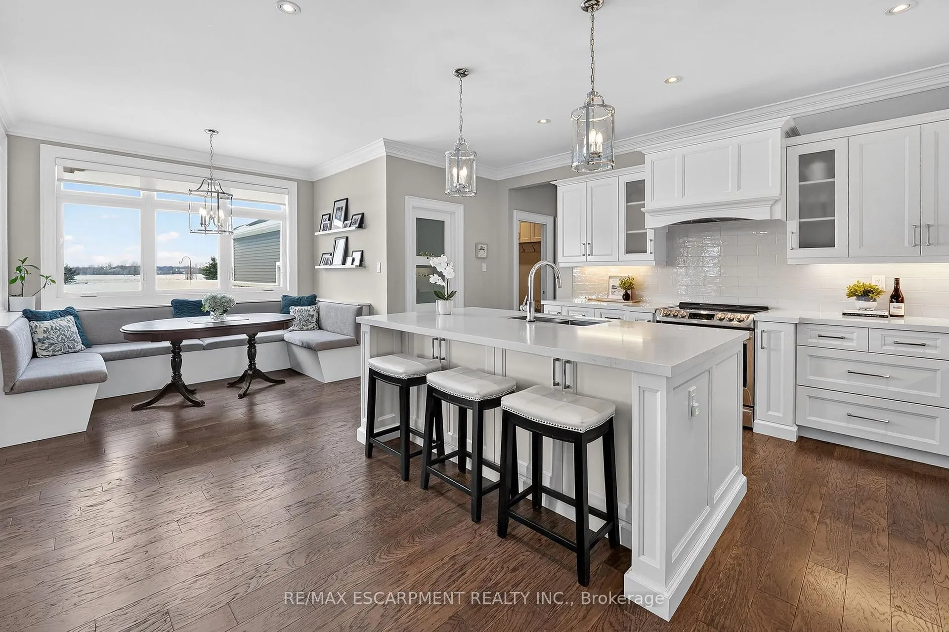 Photo 7 of 224 Mountain Road, Grimsby, Grimsby Escarpment — HOMEH