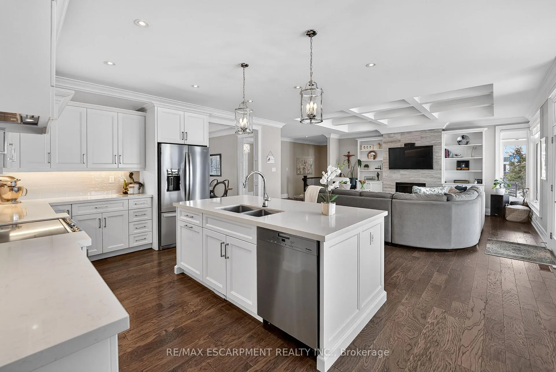 Photo 11 of 224 Mountain Road, Grimsby, Grimsby Escarpment — HOMEH