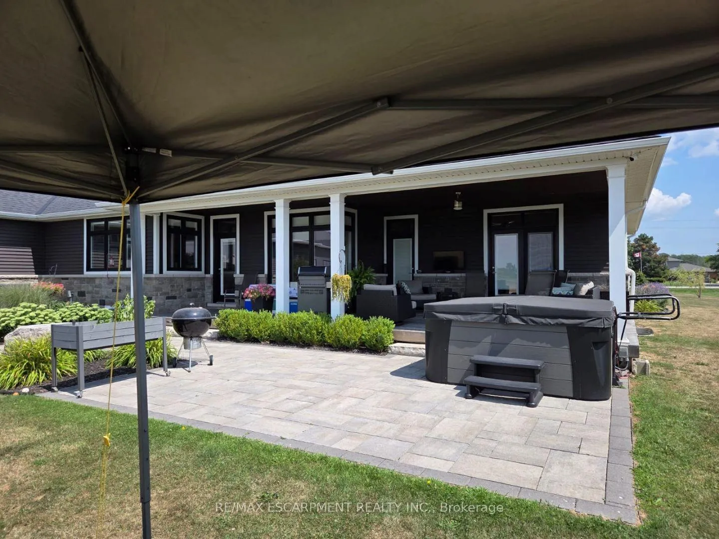 Photo 36 of 224 Mountain Road, Grimsby, Grimsby Escarpment — HOMEH