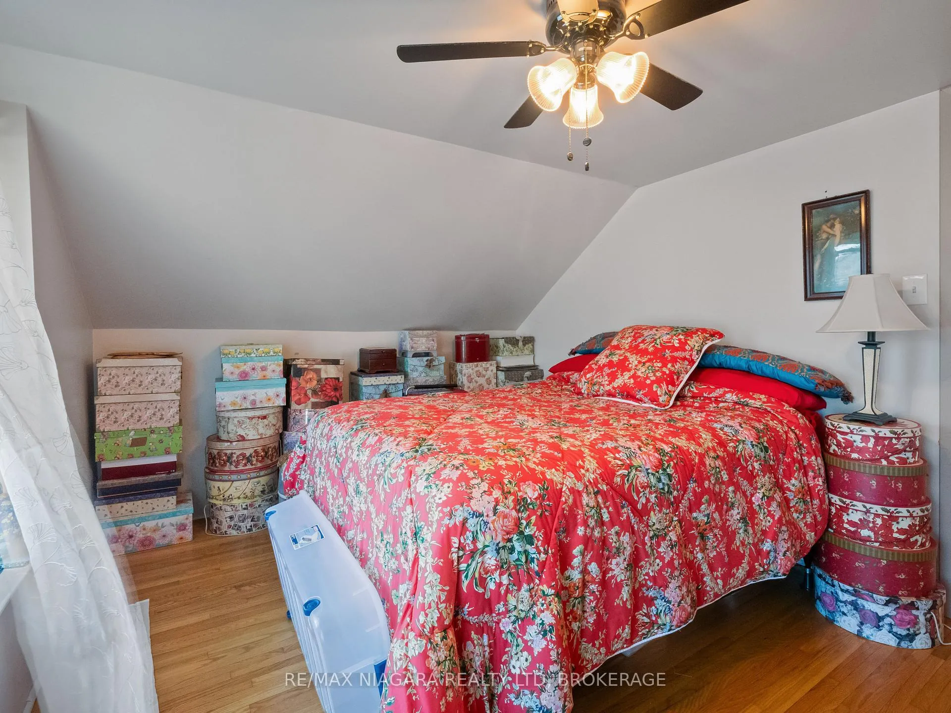 Photo 20 of 4722 Ryerson Crescent, Niagara Falls, Downtown — HOMEH