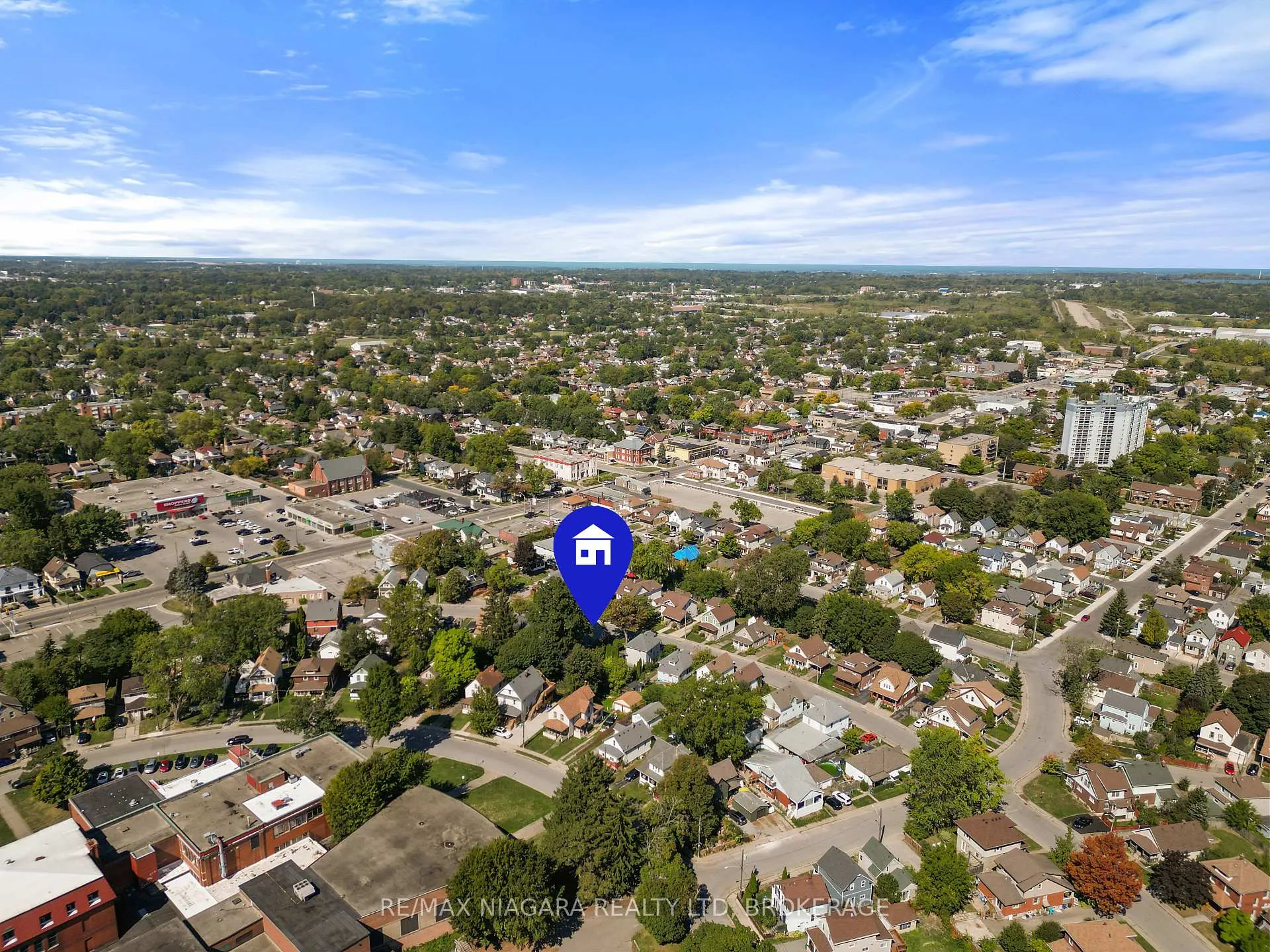 Photo 34 of 4722 Ryerson Crescent, Niagara Falls, Downtown — HOMEH