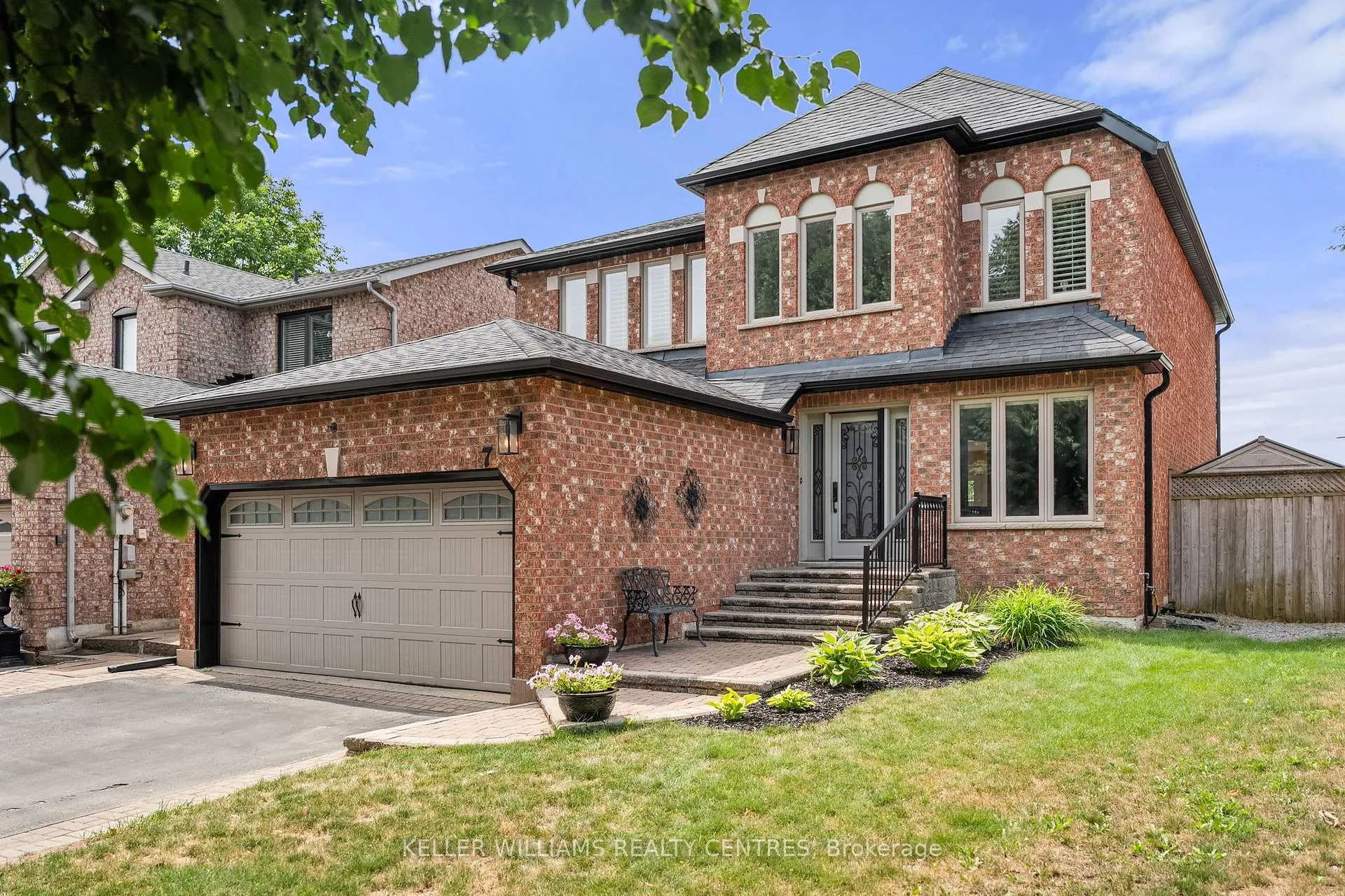 Front of 7 Mahogany Court