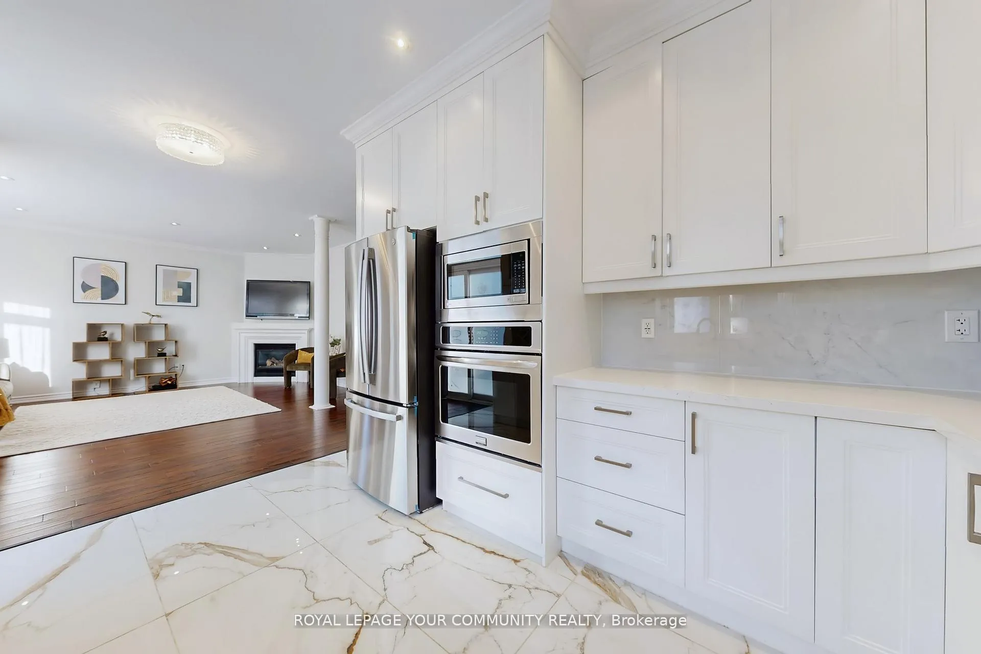 Photo 5 of 10 Auburndale Drive, Vaughan, Patterson — HOMEH