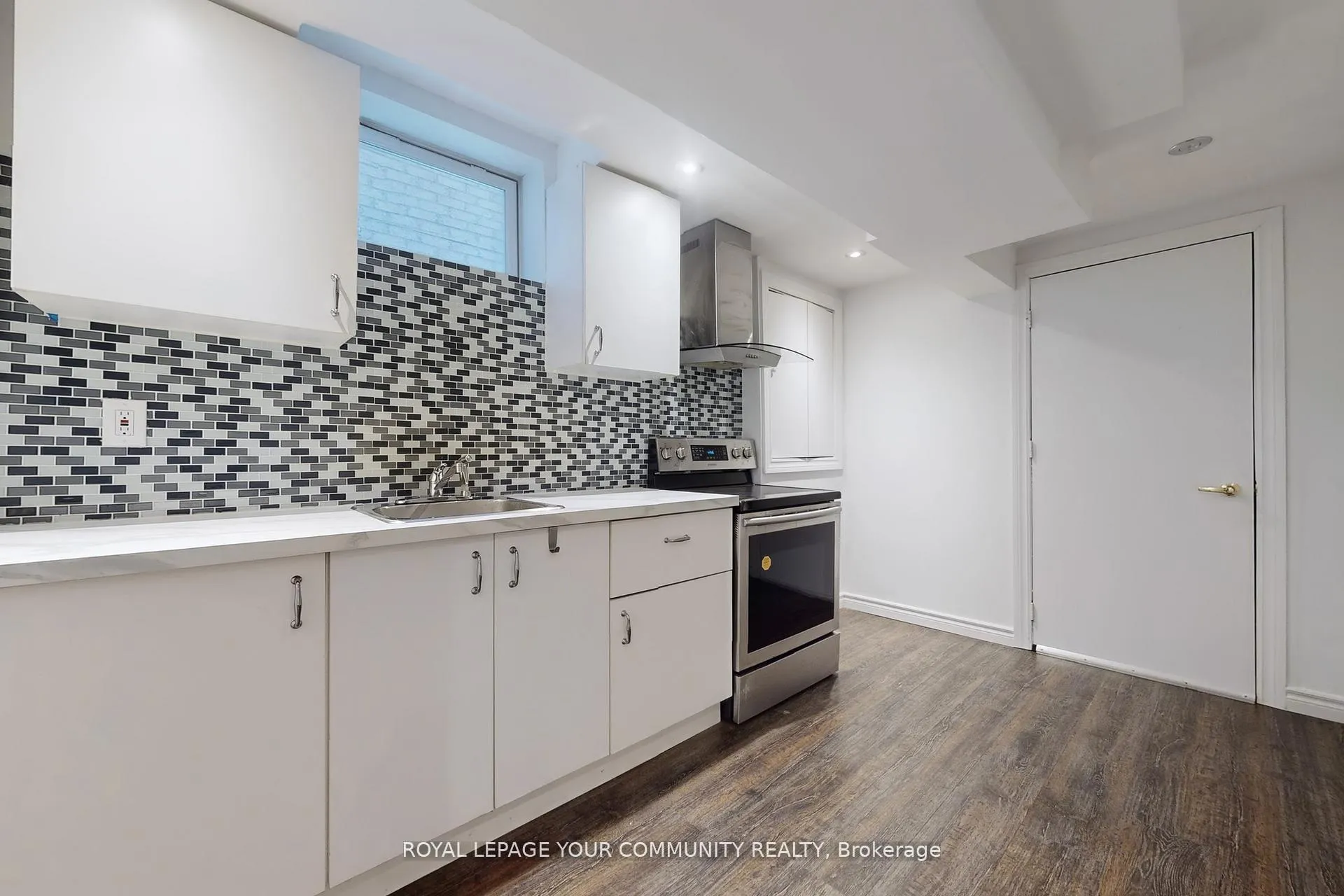 Photo 23 of 10 Auburndale Drive, Vaughan, Patterson — HOMEH