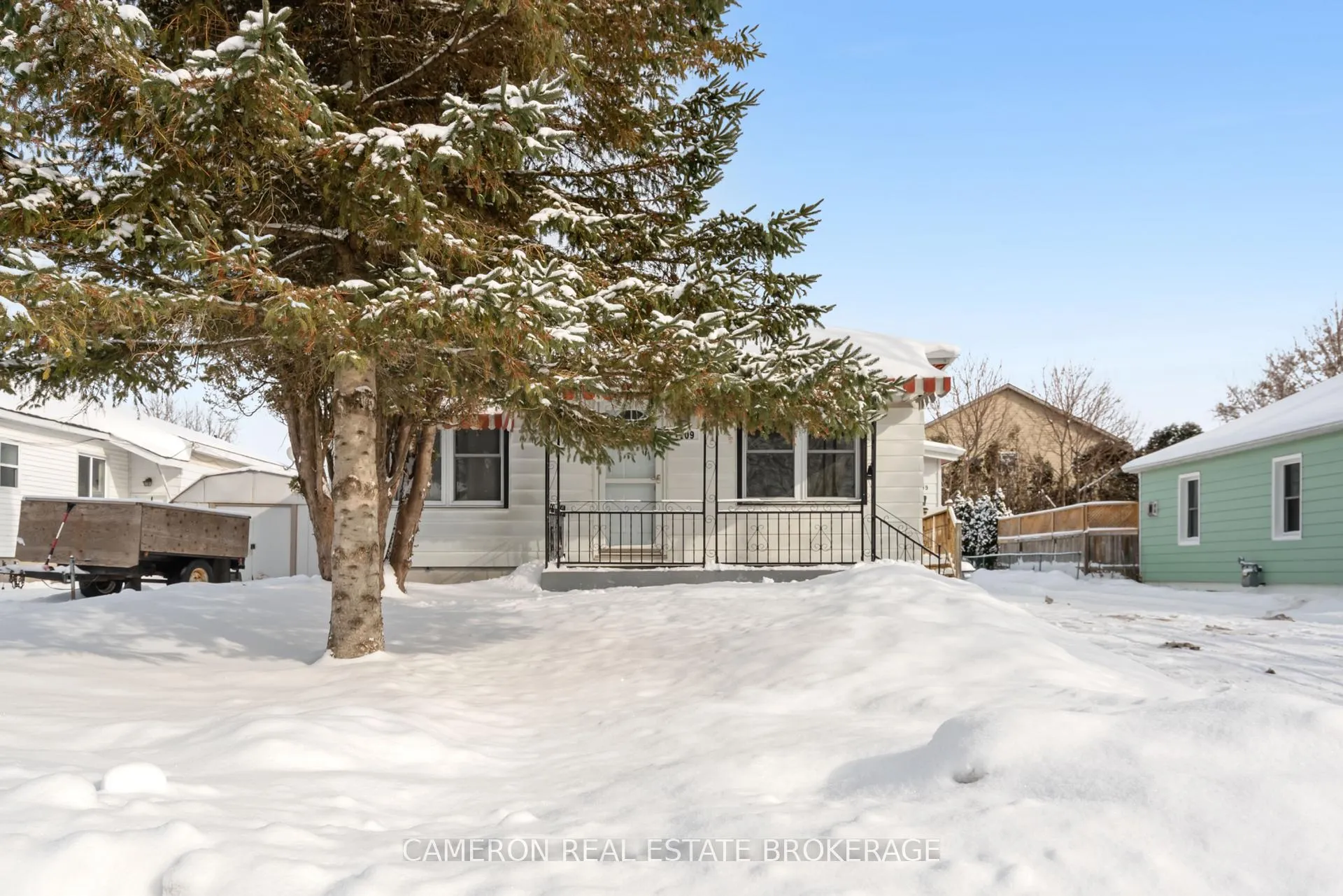 Photo 2 of 1109 Larin Avenue, Cornwall — HOMEH