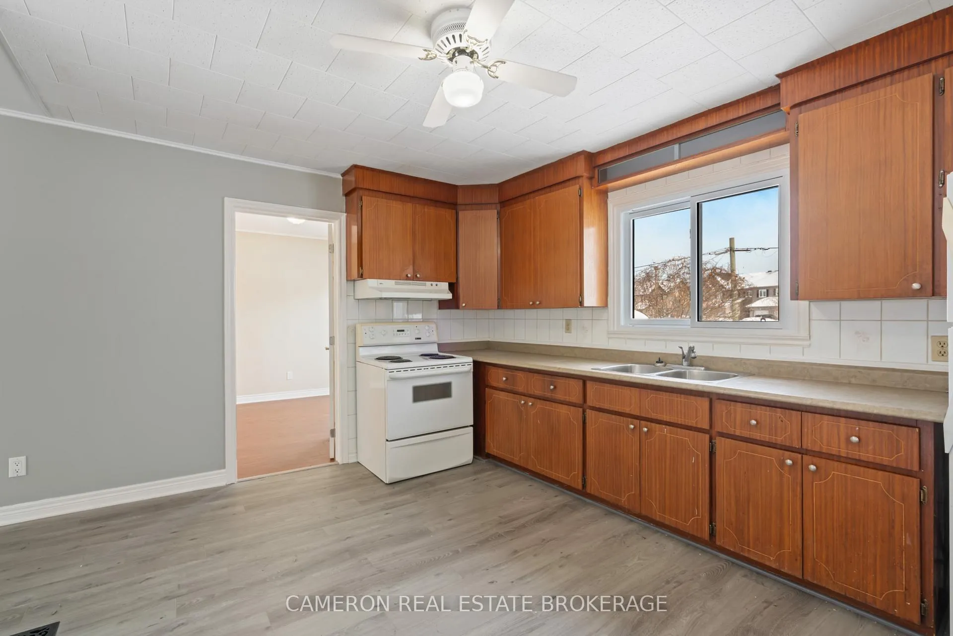 Photo 6 of 1109 Larin Avenue, Cornwall — HOMEH