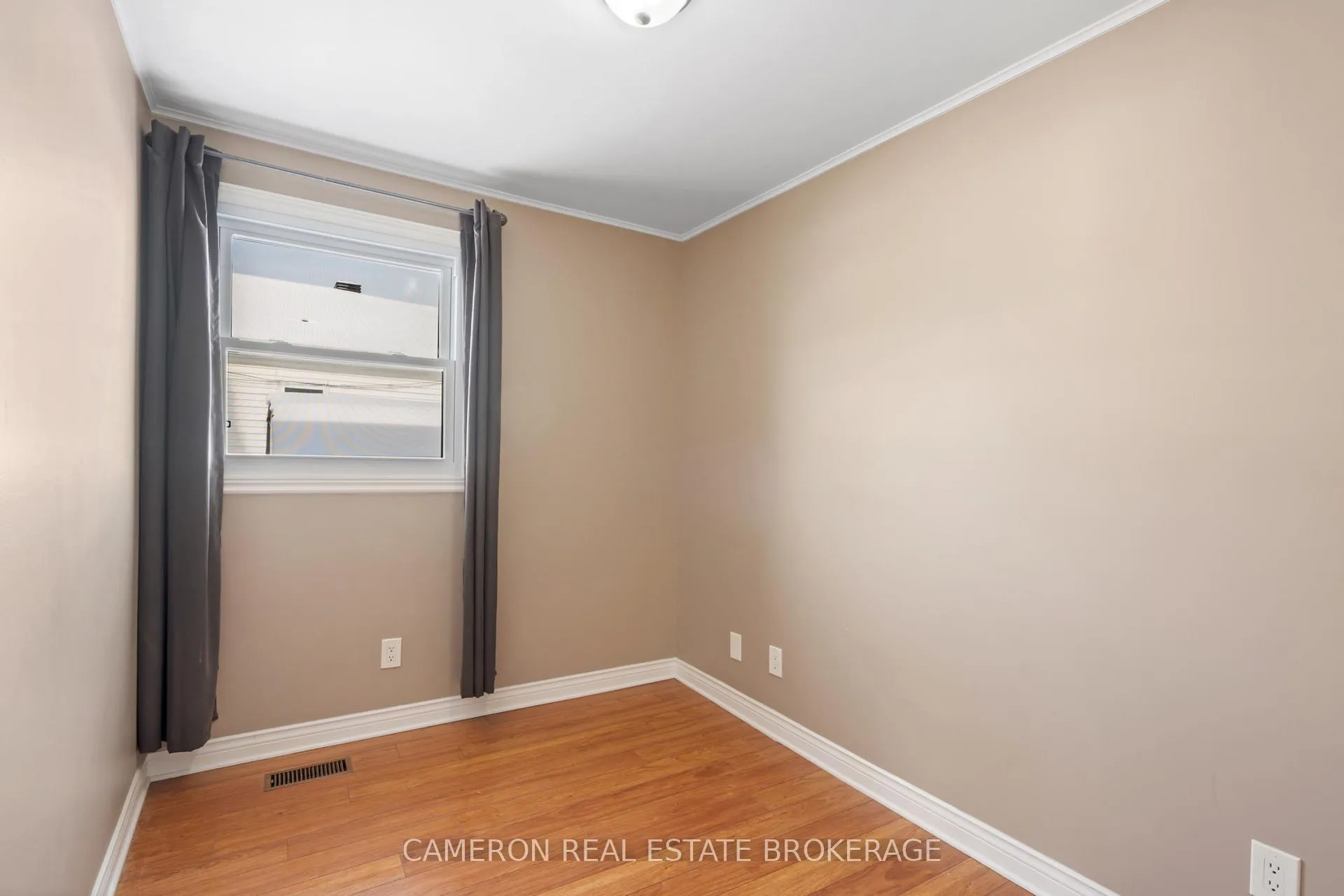 Photo 11 of 1109 Larin Avenue, Cornwall — HOMEH