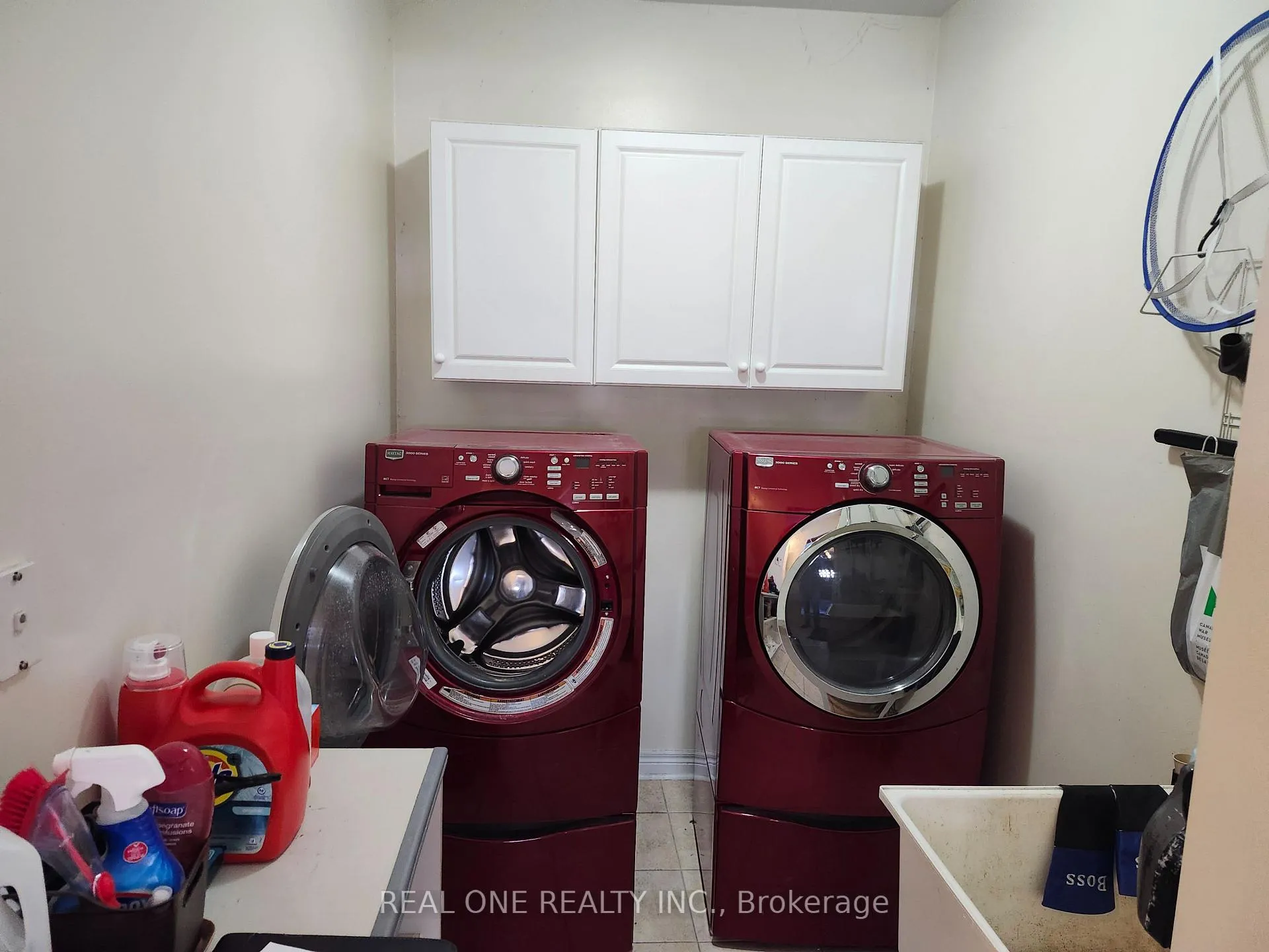 Photo 11 of 107 Golden Orchard(Bsmt) Rd, Vaughan, Patterson — HOMEH