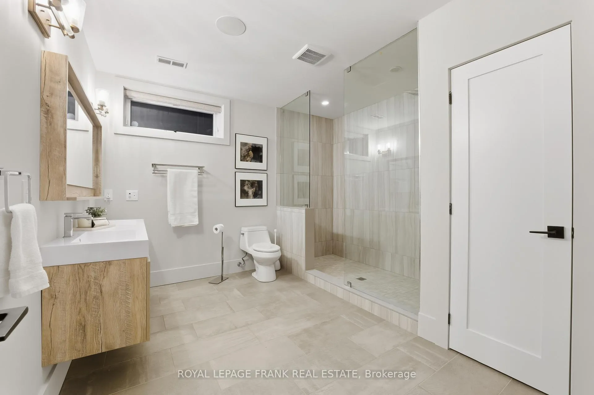 Photo 32 of 1430 Nash Road, Clarington, Courtice — HOMEH