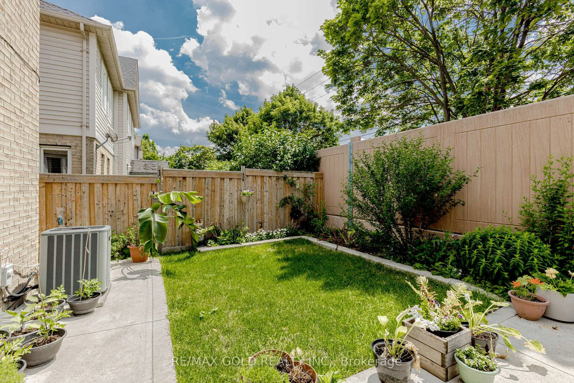Photo 27 of 139 Chipmunk Crescent, Brampton, Sandringham-Wellington — HOMEH