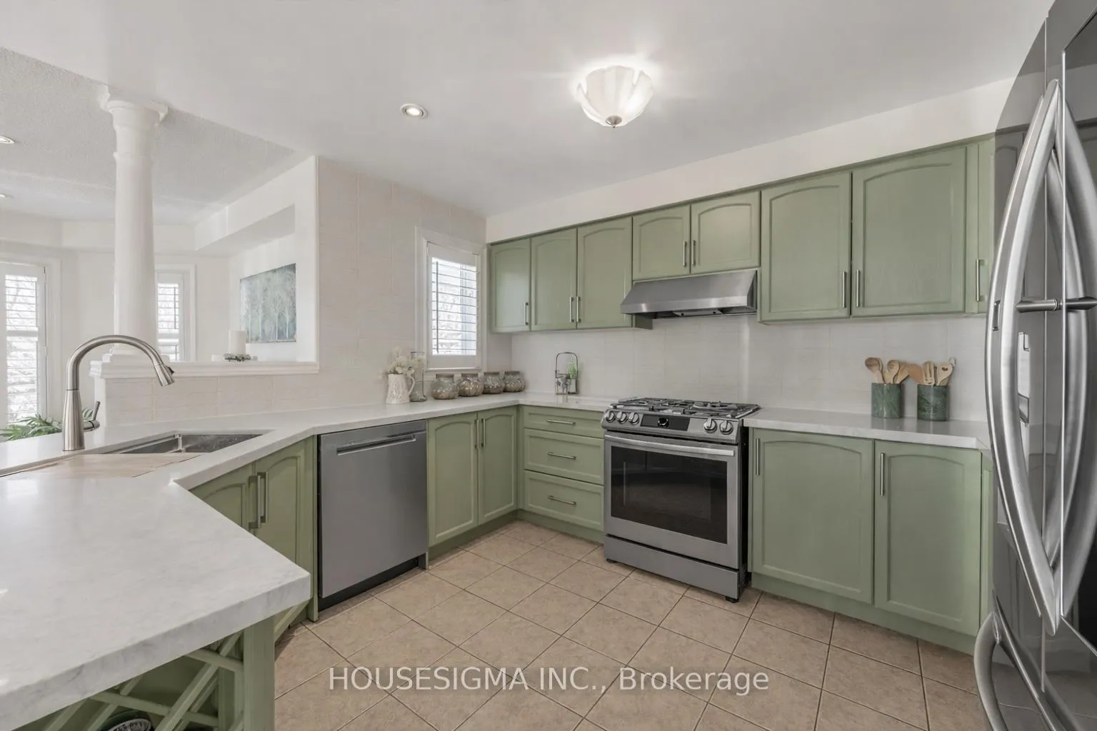 Photo 9 of 123 Root Crescent, Ajax, Northwest Ajax — HOMEH