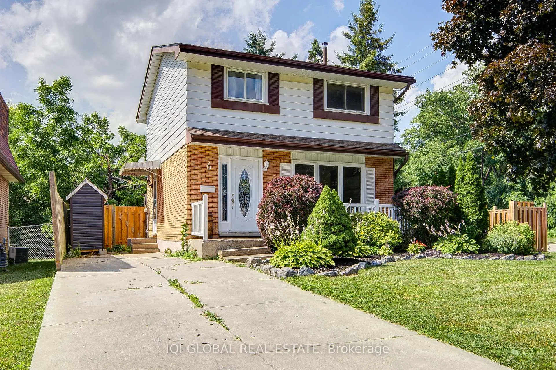 Photo 1 of 6 Arrowhead Crescent, Kitchener — HOMEH
